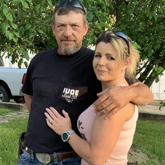 Meet your Posher, Casey - Picture 2 of 4